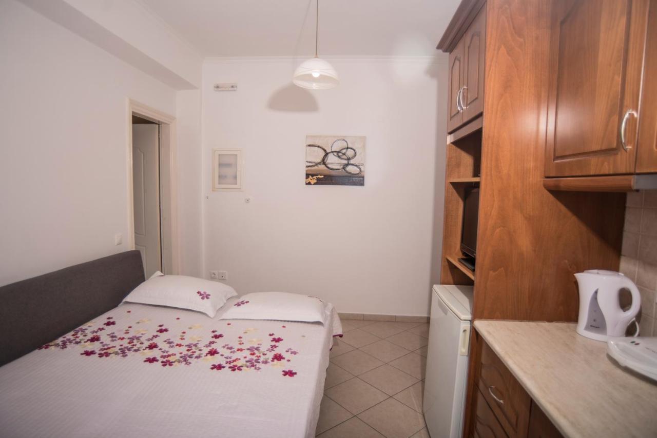 Anna'S Apartments 尼基亚娜 外观 照片